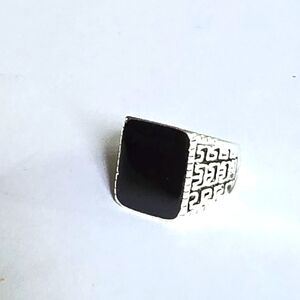 BEZEL SET BLACK ONYX NEW SIZE 8 QUALITY TITANIUM PATTERNED SILVER RING